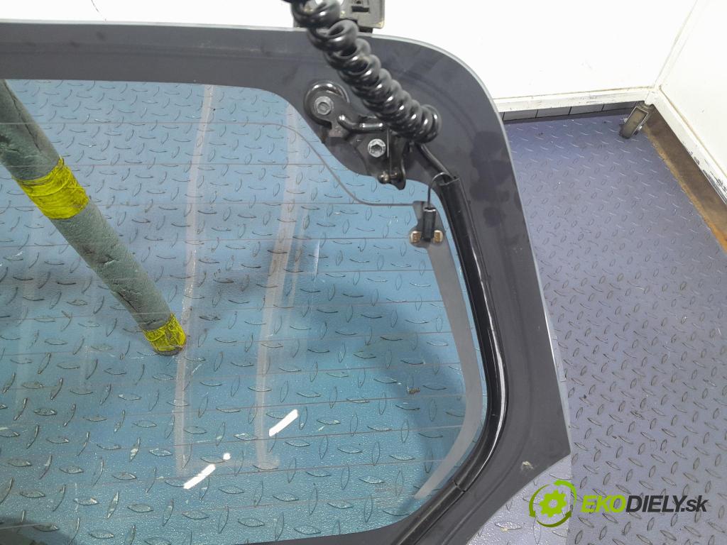 Toyota Aygo 2011 zadna dveře kufra: kufra:
