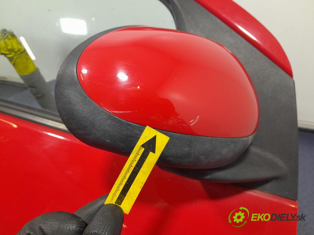 Toyota Aygo 2011 dveře před prave