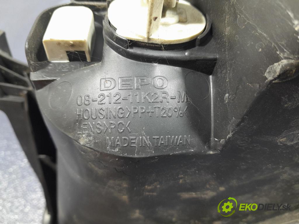 Toyota Aygo 2011 světlo v pravo: 