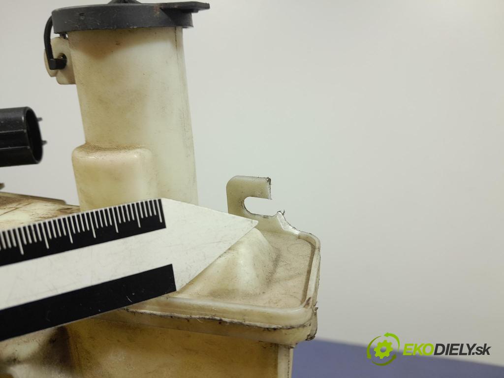 Toyota Aygo 2011 ventilátor Chladič: 16360-0Q020-00