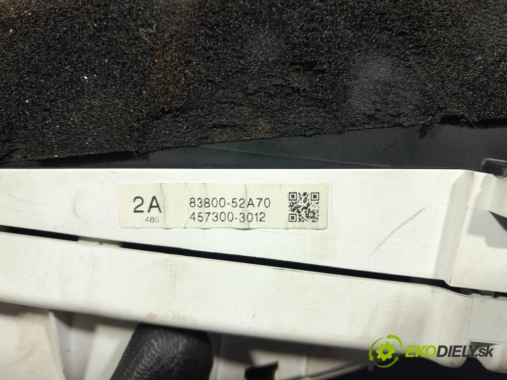 Toyota Yaris 2006 prístrojovka/ budíky 83800-52A70