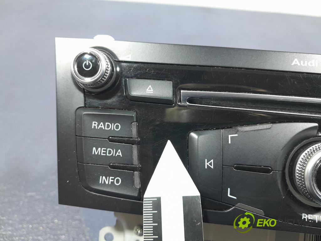 Audi A4 2012 Radio I Navigácia: 8R1035186F