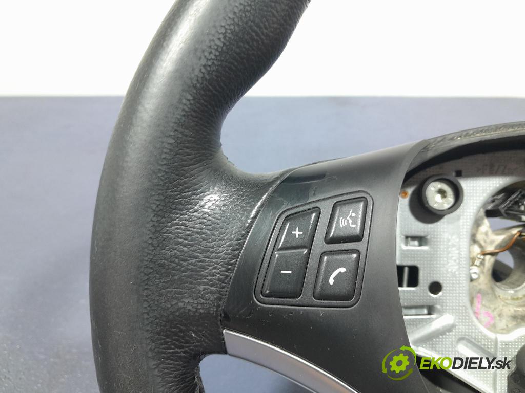 Bmw Seria 1 2007 volant 6769894