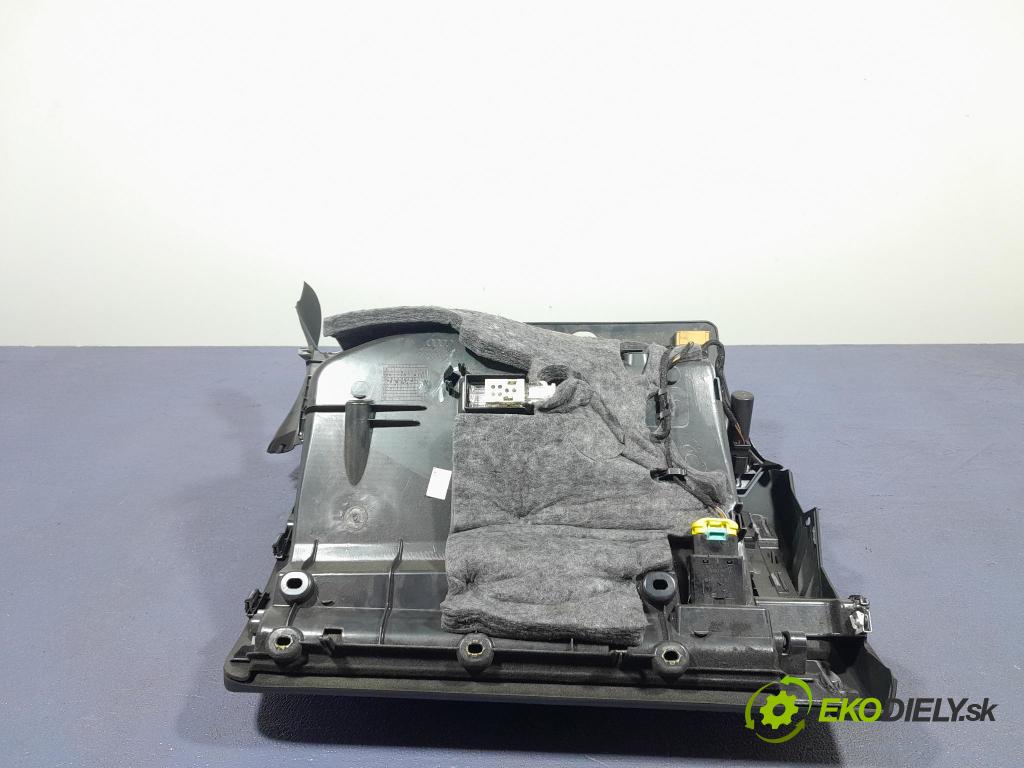 Audi A4 2012 kastlík 8K1857035B