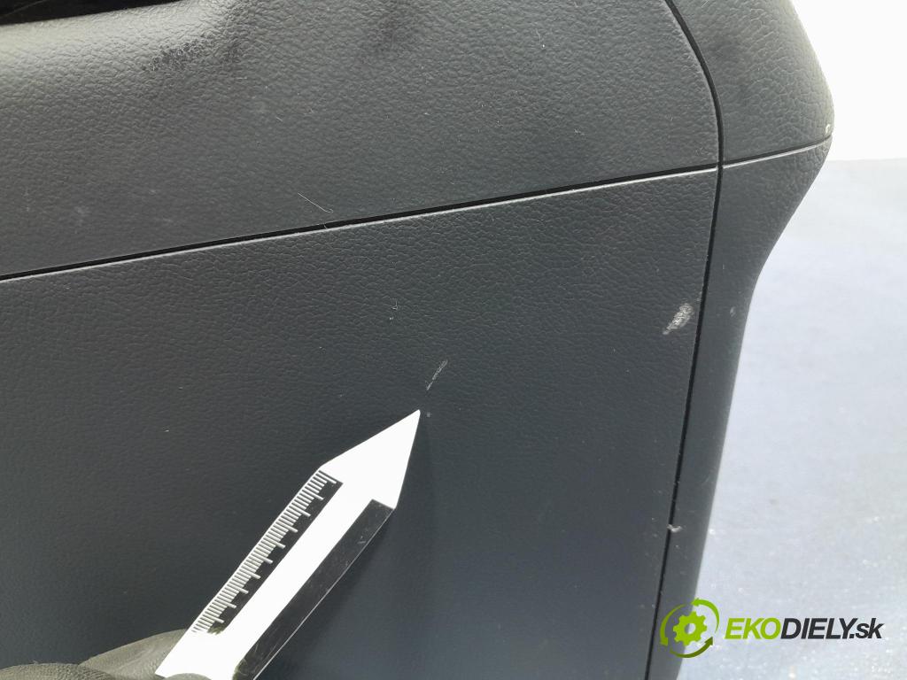 Audi A4 2012 tunel Stredný: 8K0863244A