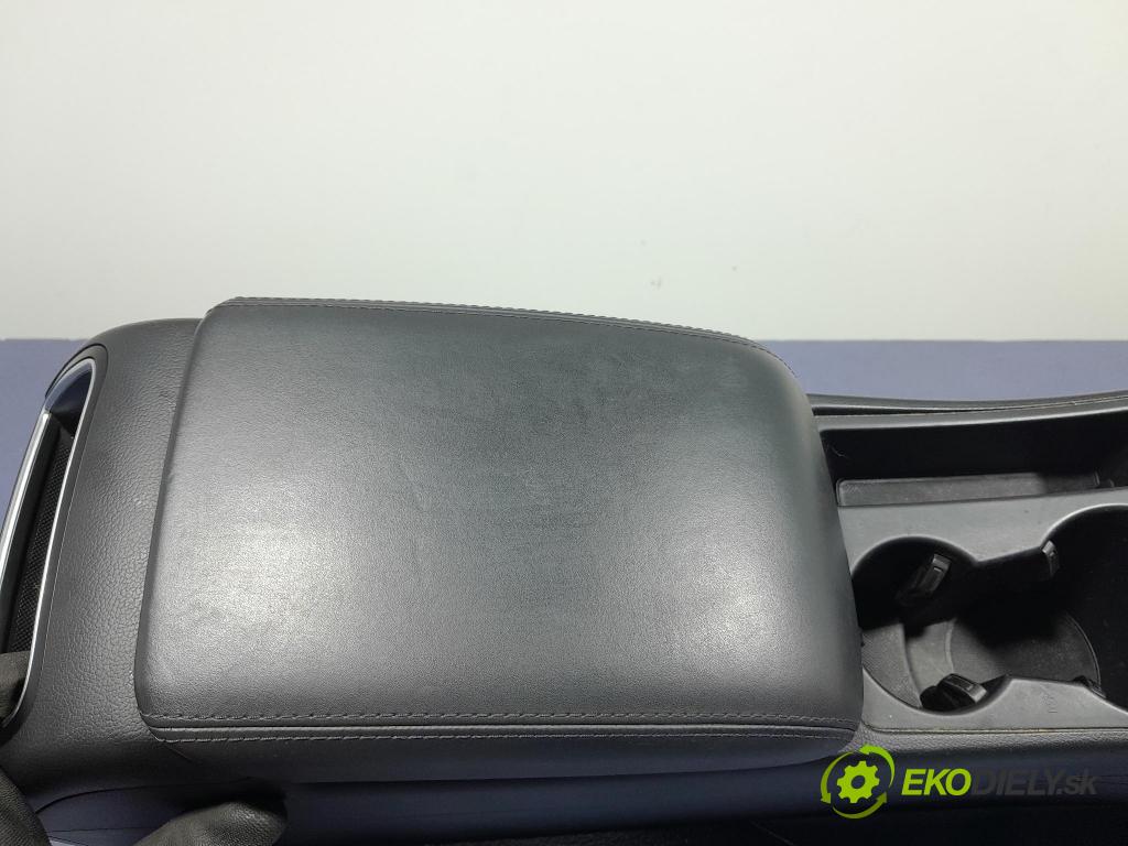 Audi A4 2012 tunel Stredný: 8K0863244A