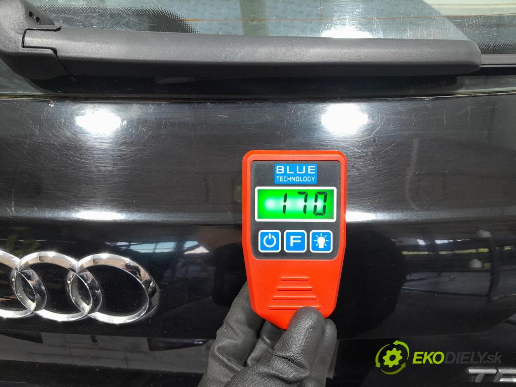 Audi A4 2012 zadna dveře kufra: kufra: