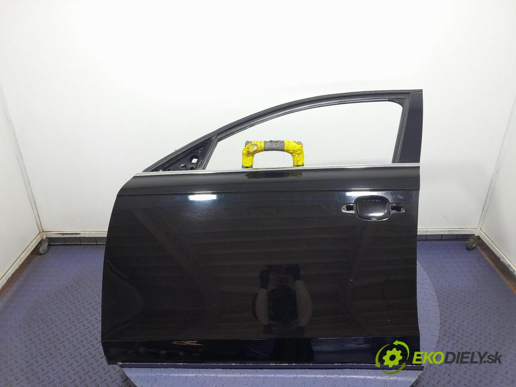 Audi A4 2012 dveře před Vlevo, odjet: