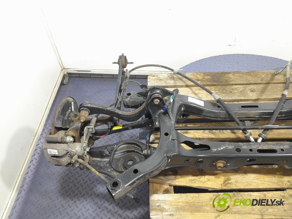Hyundai I30 2021 výstuha Pozastavenia: zad 55410-G4AA0