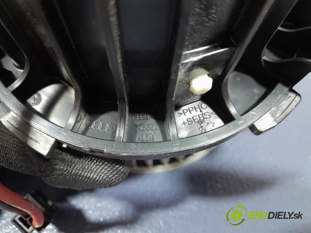 Audi A4 2012 ventilátor Vzduch: X6553