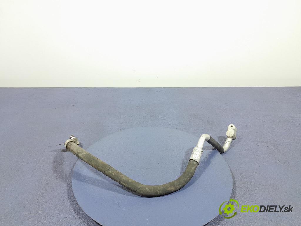 Audi A4 2012 rúrka Klimatizácia: 8T0260701C