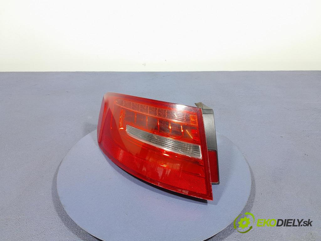 Audi A4 2012 svetlo / reflektor zad ľavá Vonkajsia: 8K9945095D