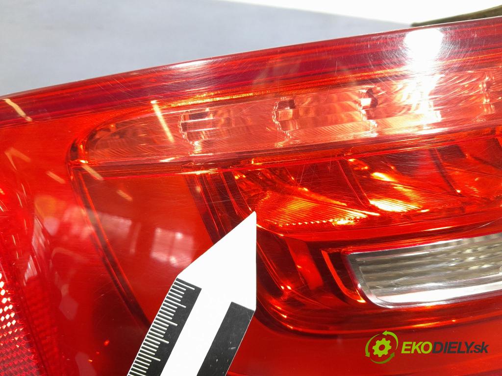Audi A4 2012 svetlo / reflektor zad ľavá Vonkajsia: 8K9945095D