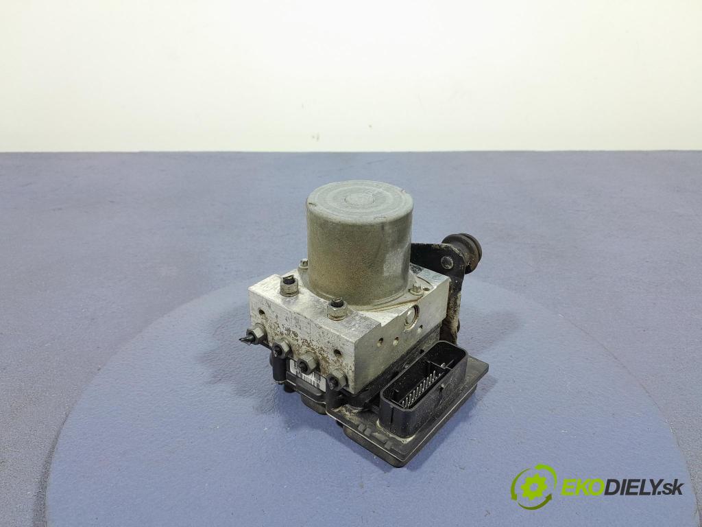Audi A4 2012 čerpadlo ABS x 8K0614517GH