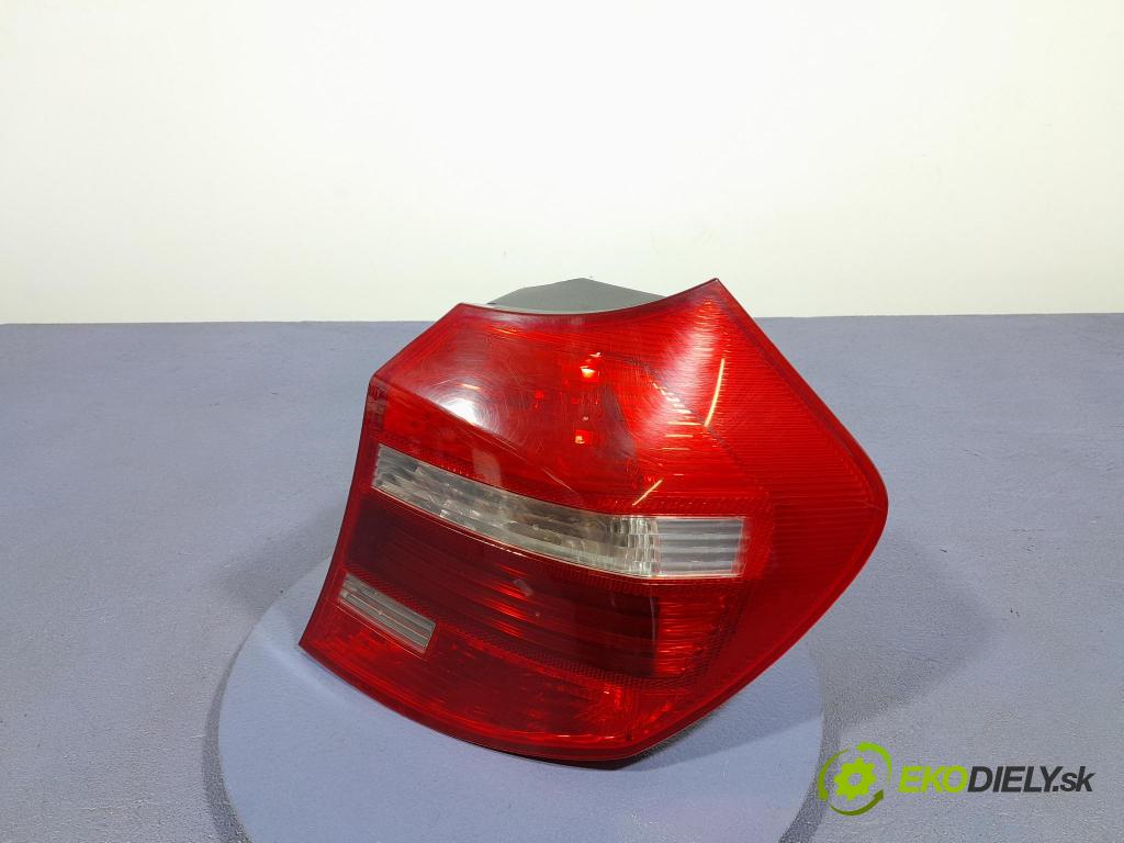 Bmw Seria 1 2007 svetlo / reflektor zad Prava: Vonkajsia: 7181298