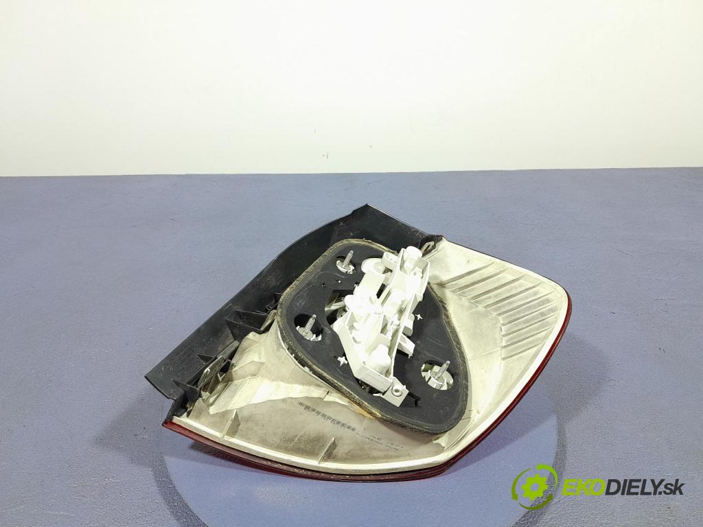 Bmw Seria 1 2007 svetlo / reflektor zad ľavá Vonkajsia: 7181297