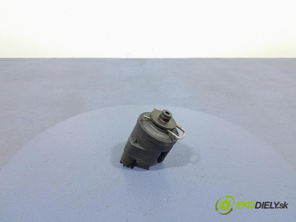 Bmw Seria 1 2007 obal Filtre: paliva 7801209