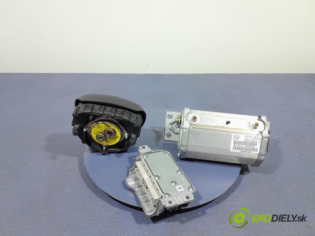 Bmw Seria 1 2007 kokpit,pristrojová doska