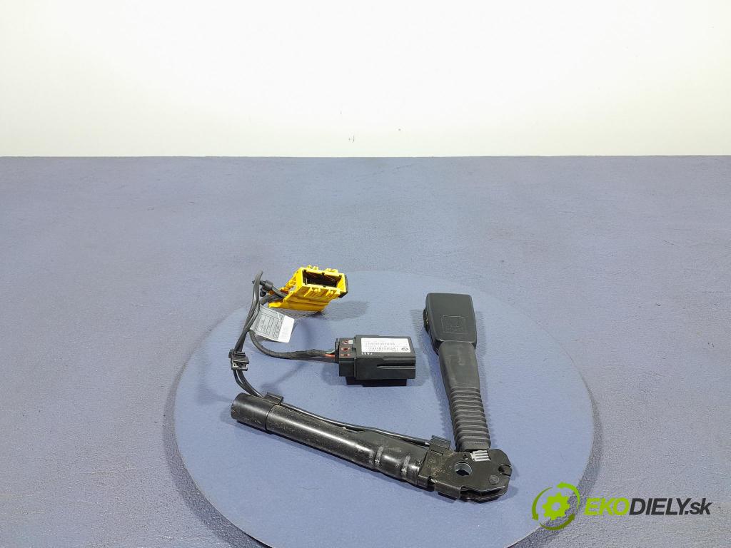 Bmw Seria 1 2007 Pásy Bezpečnost x 33044476F
