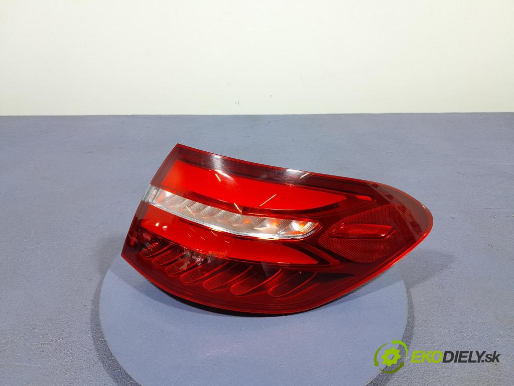 Mercedes Glc-klasa 2016 svetlo / reflektor zad Prava: Vonkajsia: A2539067400
