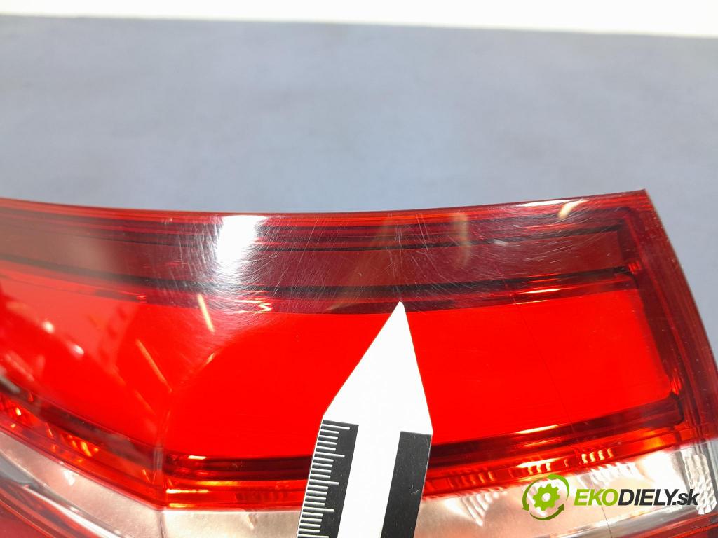 Mercedes Glc-klasa 2016 svetlo / reflektor zad ľavá Vonkajsia: