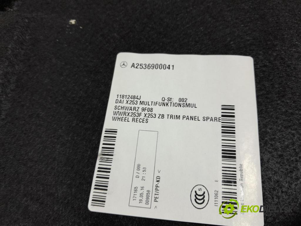 Mercedes Glc-klasa 2016 koberec do auta A2536900041