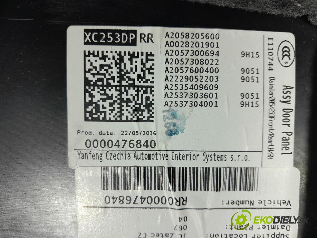 Mercedes Glc-klasa 2016 Tapacír: dveře Zad: Práva: 