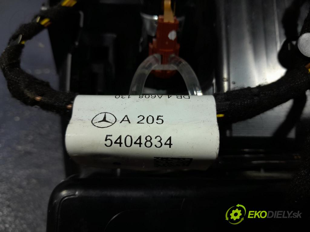 Mercedes Glc-klasa 2016 kastlík A2056801005