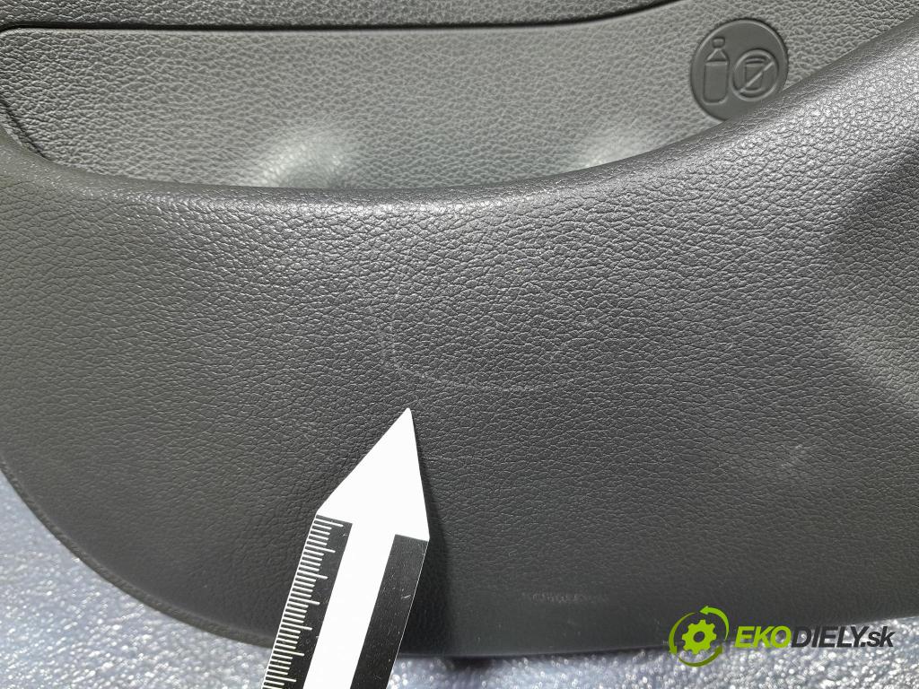 Hyundai I30 2021 Čalounictví: dvere zad Prava: 83302-G4010
