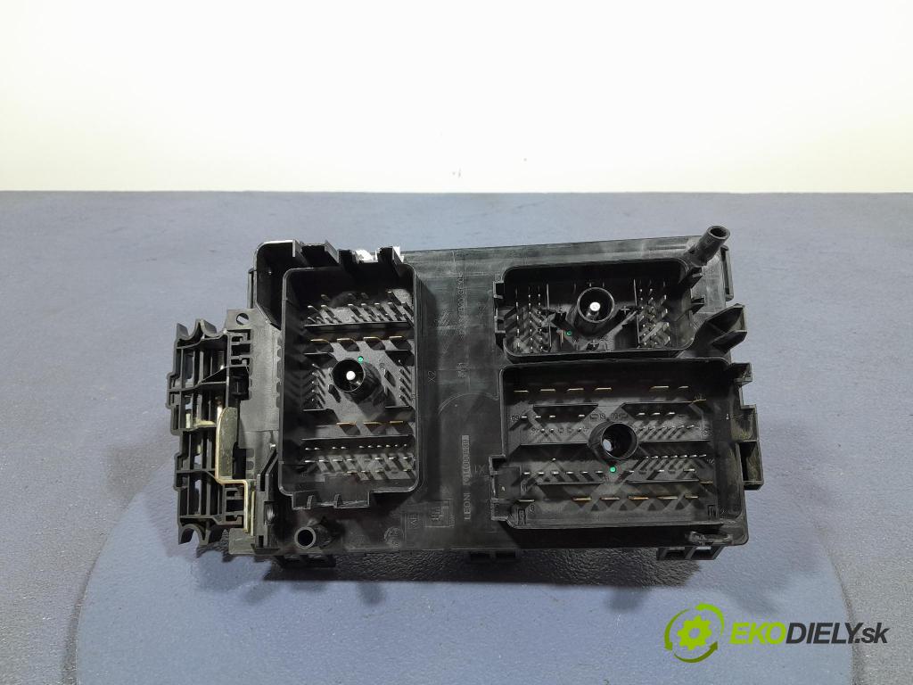 Opel Astra 2013 skrinka Poistky: 13368641