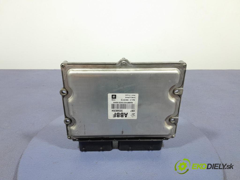 Opel Astra 2013 riadiaca jednotka Motor: 55588354