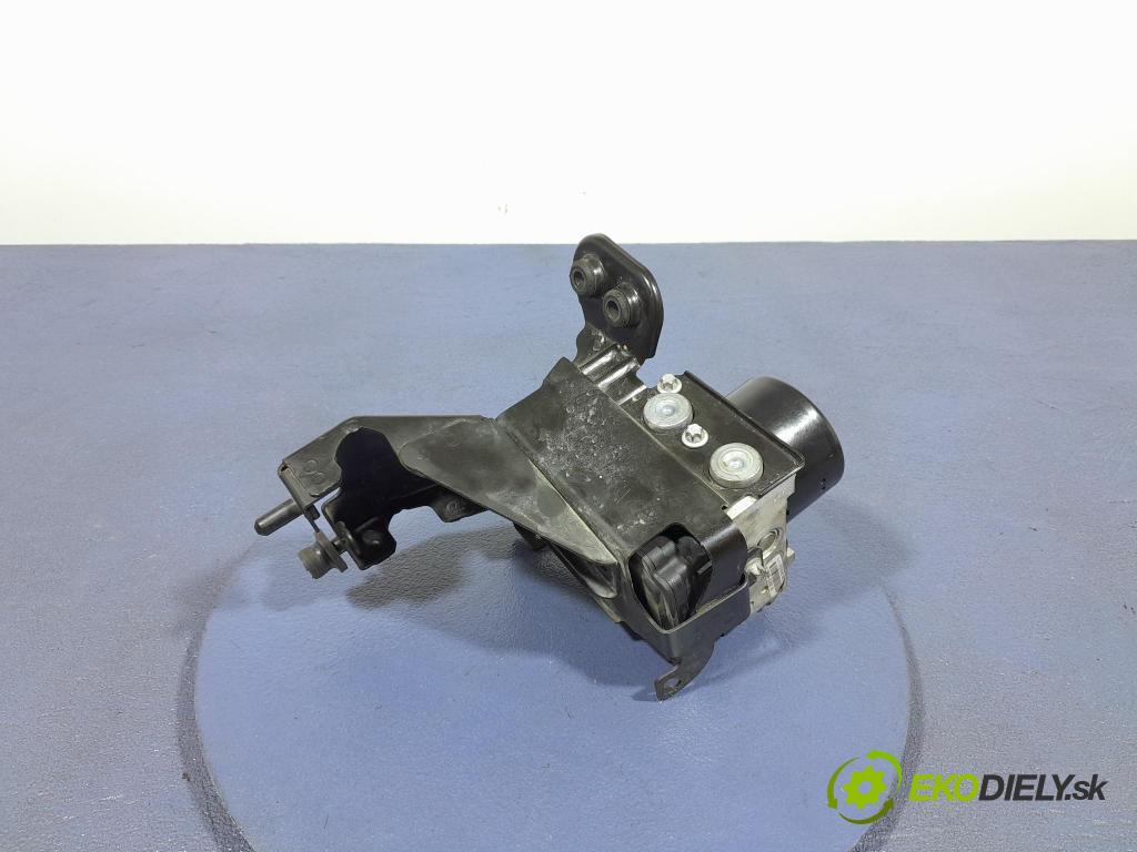 Opel Astra 2013 čerpadlo ABS x 13412552
