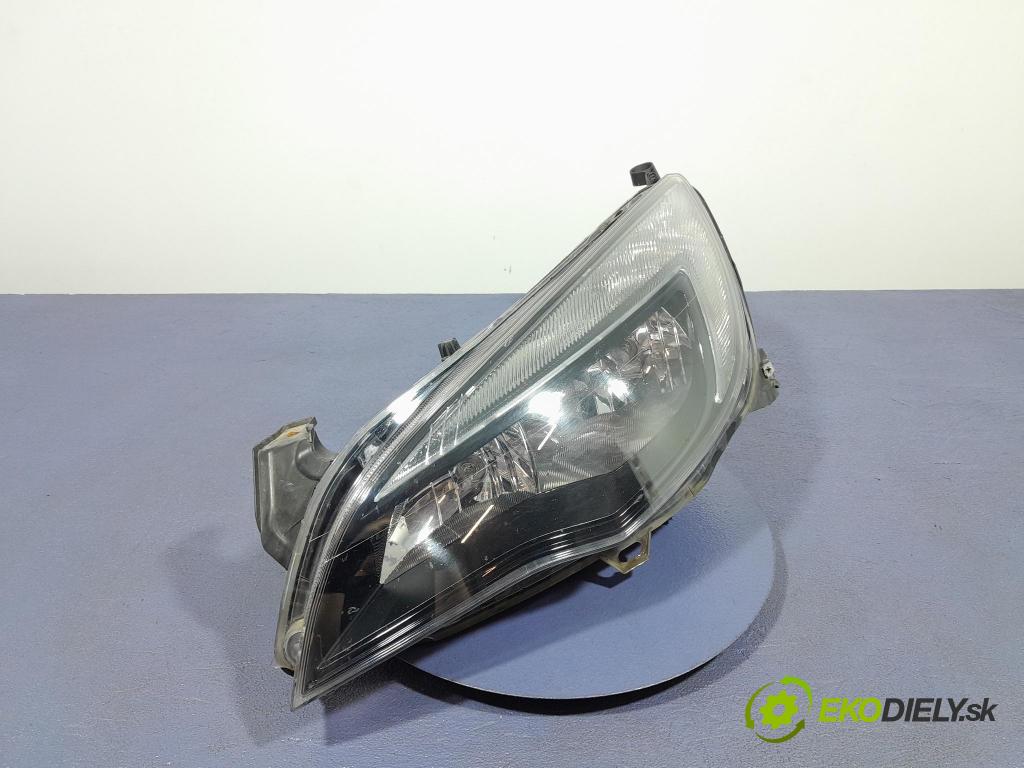 Opel Astra 2013 Reflektor: v pravo: 1EG010011