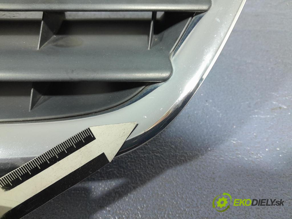 Vw Touran 2006 miežka / Gril: 1T0853651