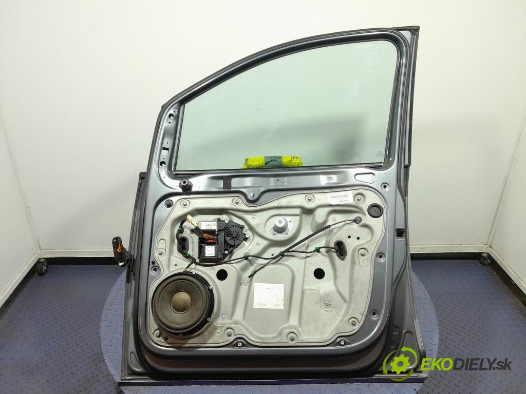 Vw Touran 2006 dveře před prave 