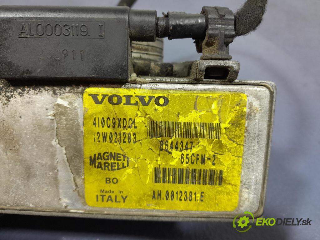 Volvo Xc70 2000 klapka 8644347