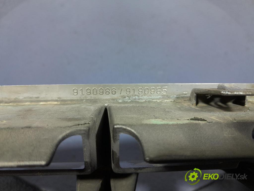 Volvo Xc70 2000 mřížka / Gril: 9190986