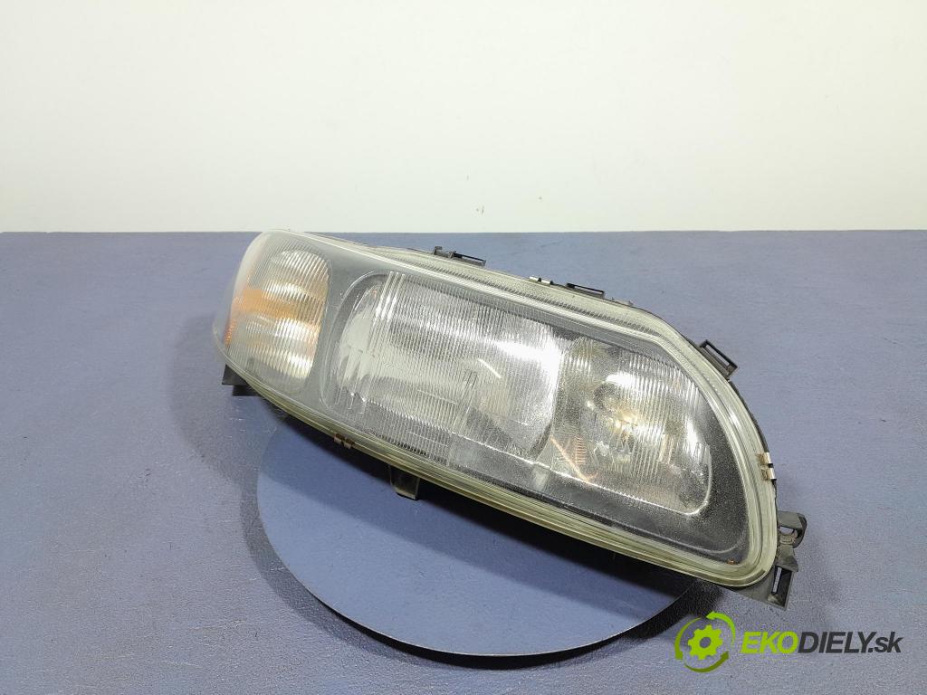 Volvo Xc70 2000 Reflektor: v pravo: 89007904