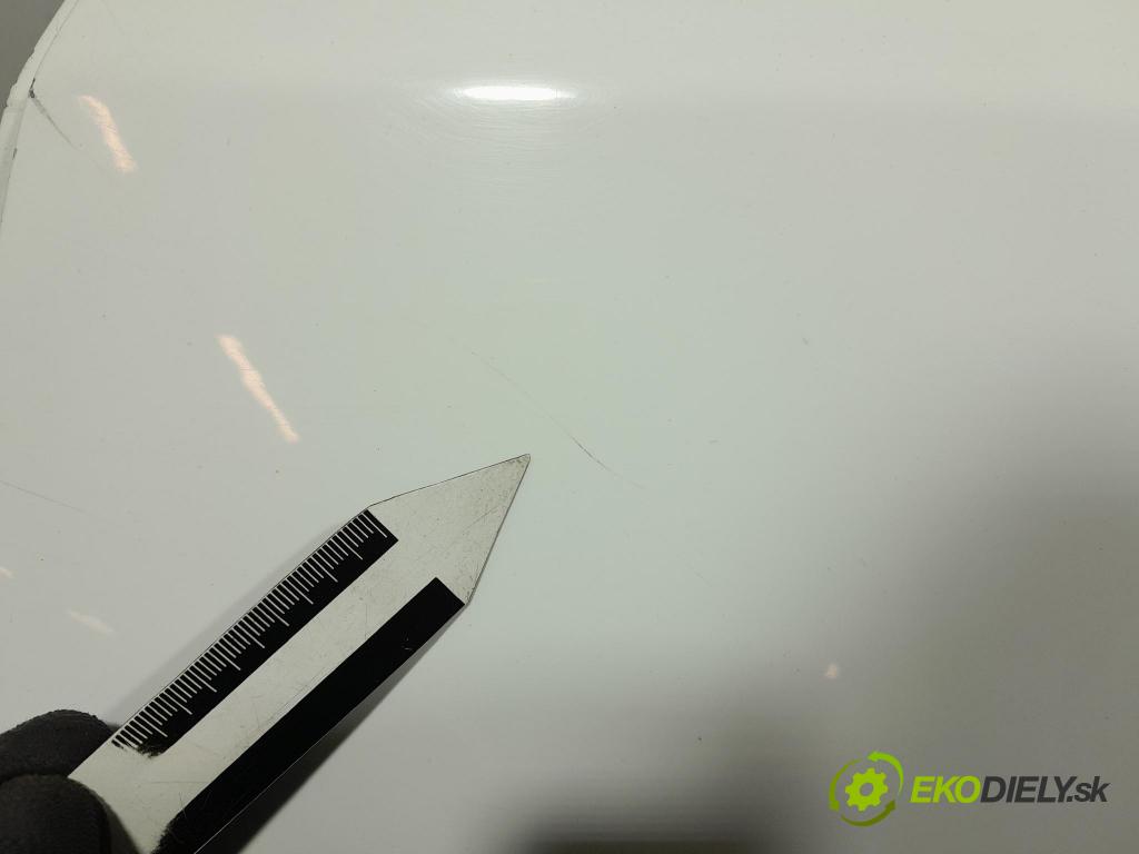 Opel Astra 2013 dveře Zad: Vlevo, odjet: