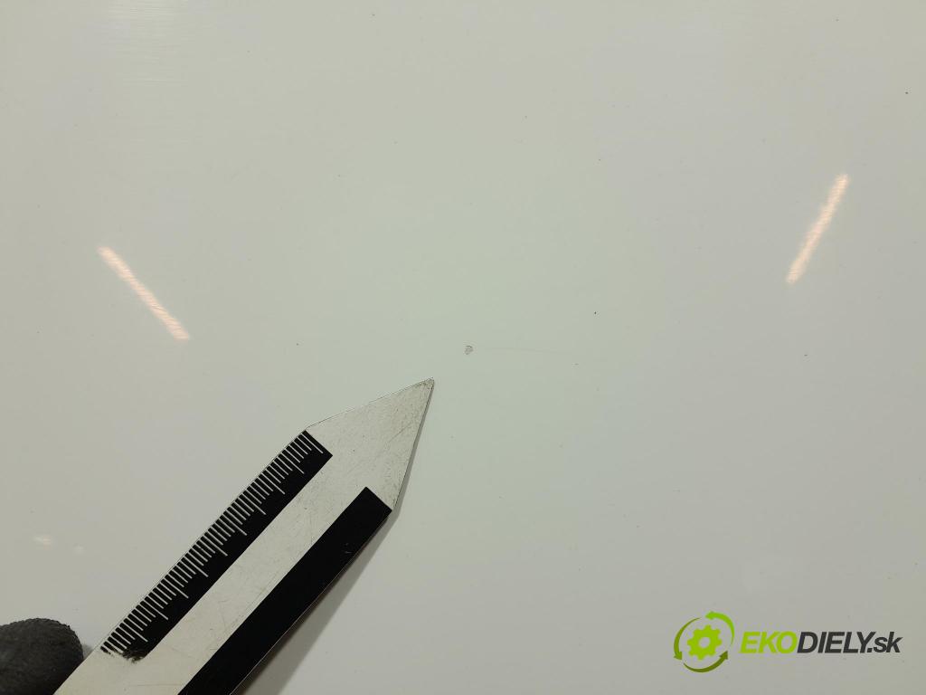 Opel Astra 2013 dveře Zad: Vlevo, odjet: