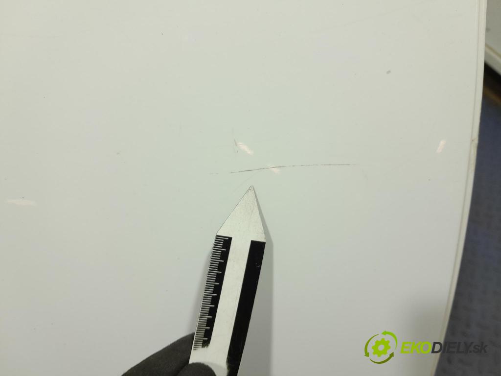 Opel Astra 2013 dveře Zad: prave