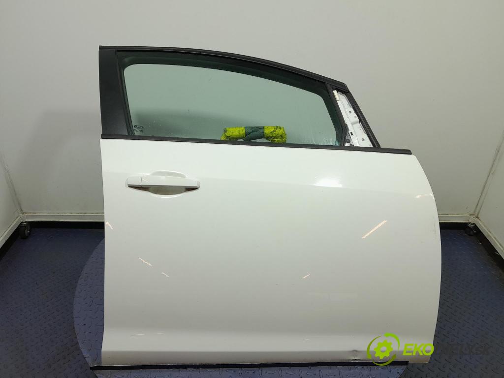 Opel Astra 2013 dvere Predné pravé
