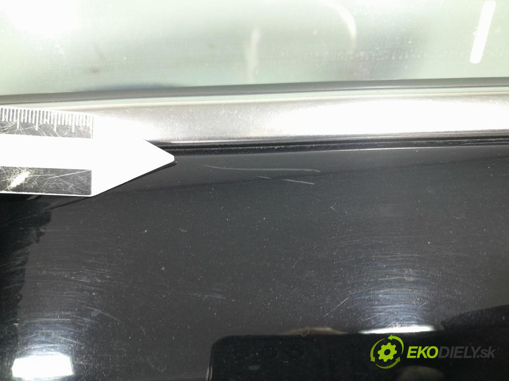 Hyundai I30 2021 dvere Predné Vľavo: