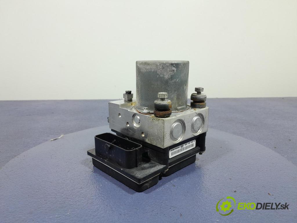 Peugeot 5008 2010 čerpadlo ABS x 9664532880