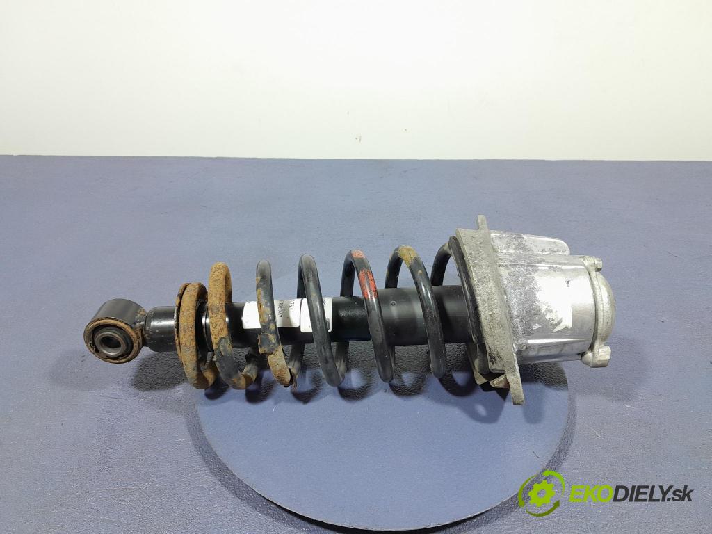 Volvo Xc70 2000 tlmič zad Vľavo.: 311753