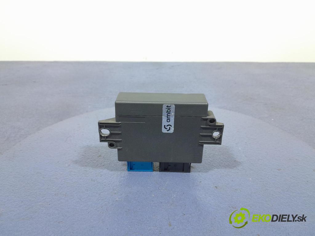 Peugeot 5008 2010 snímač / riadiaca jednotka PDC 9666663880