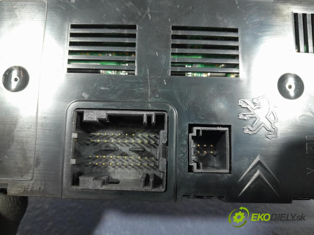 Peugeot 5008 2010 prepínač Klimatizácia: Prúd vzduchu: 96738321XT