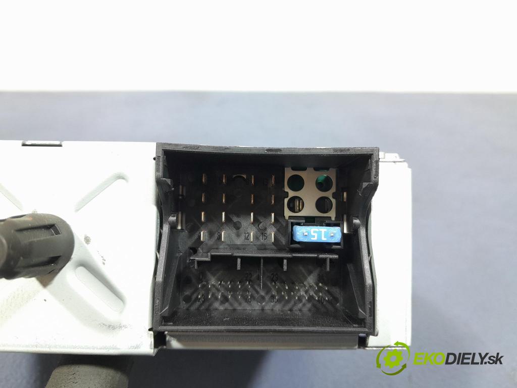 Peugeot 5008 2010 Radio I Navigácia: 96661984XT