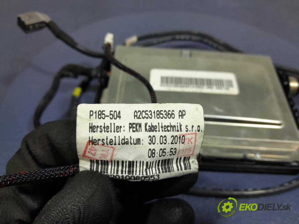Peugeot 5008 2010 displej Radio / GPS 