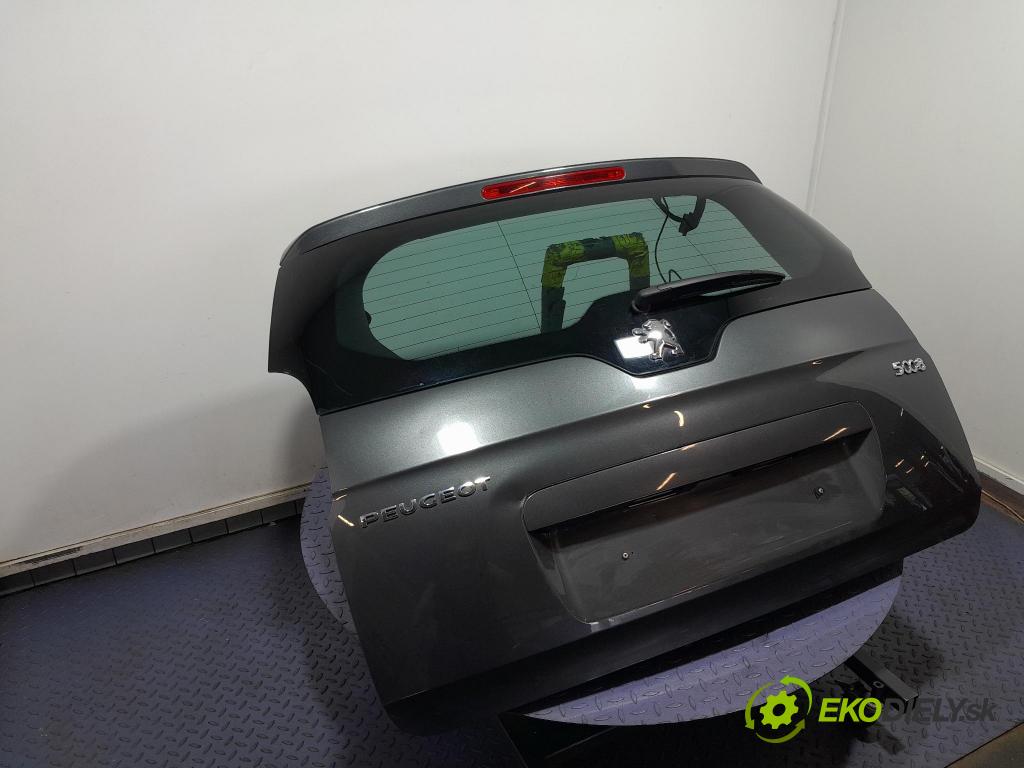 Peugeot 5008 2010 zadna dveře kufra: kufra: